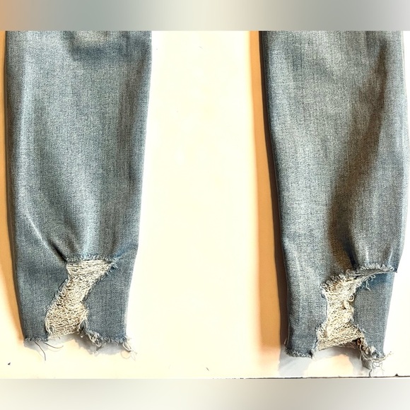 American Eagle Distressed Super Stretch Blue Jeans Women’s Hi-Rise Jegging Sz 2 - Picture 13 of 15